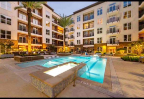 Lovely 1-bedroom condo with pool